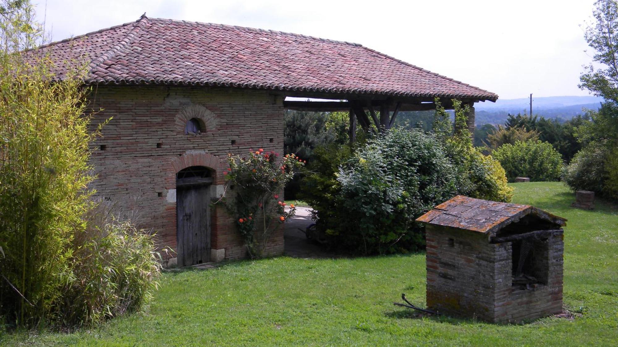 Chambres D'Hotes Le Loubet LʼIsle-Jourdain Zewnętrze zdjęcie